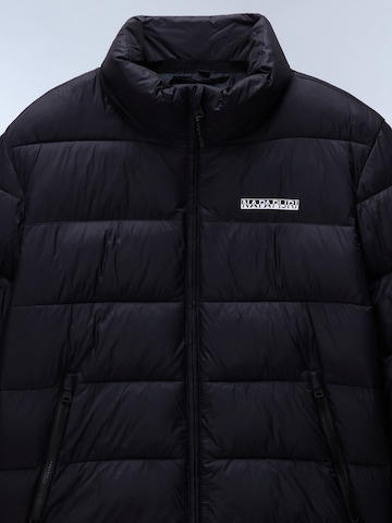 NAPAPIJRI Zimní bunda 'A-MONATE' – černá