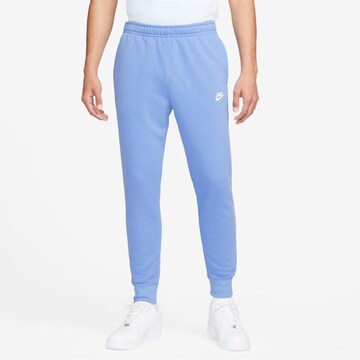 mėlyna Nike Sportswear Siaurėjantis Kelnės 'Club': priekis
