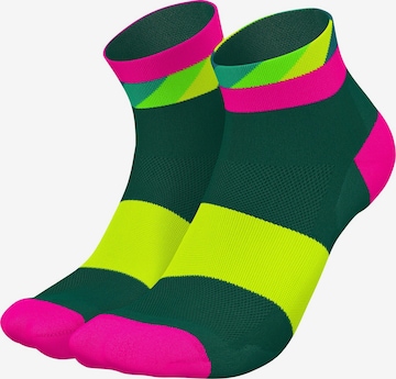 INCYLENCE Athletic Socks 'STRIDES SHORT' in Green: front