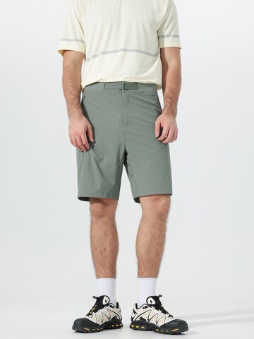YOUTHUP Regular Workout Pants 'Trockenbahn' in Green
