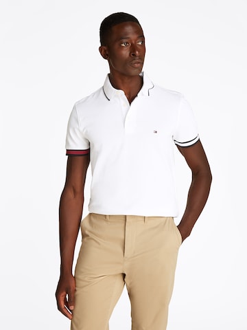 T-Shirt TOMMY HILFIGER en blanc : devant