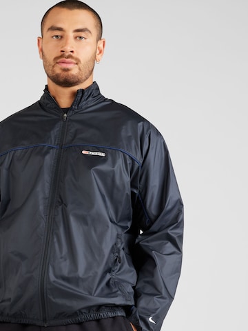 Veste de sport NIKE en noir