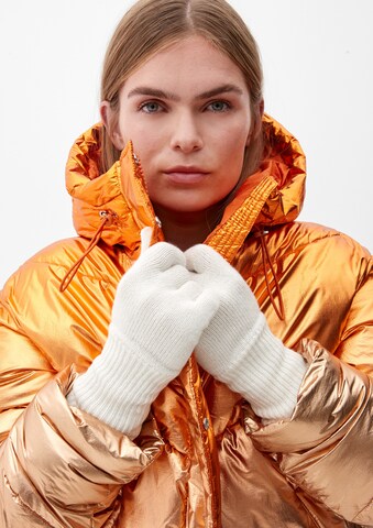 s.Oliver Vingerhandschoenen in Beige: voorkant