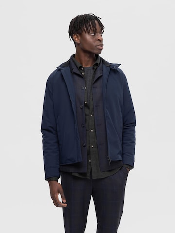 SELECTED HOMME Performance Jacket 'Cedar' in Blue: front