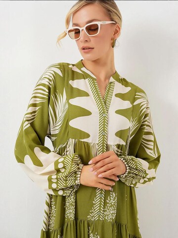 Robe Bigdart en vert