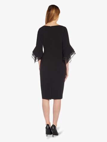 Adrianna Papell Knielanges Cocktailkleid 'Knit Crepe Tiered Sleeve Dress' in Schwarz