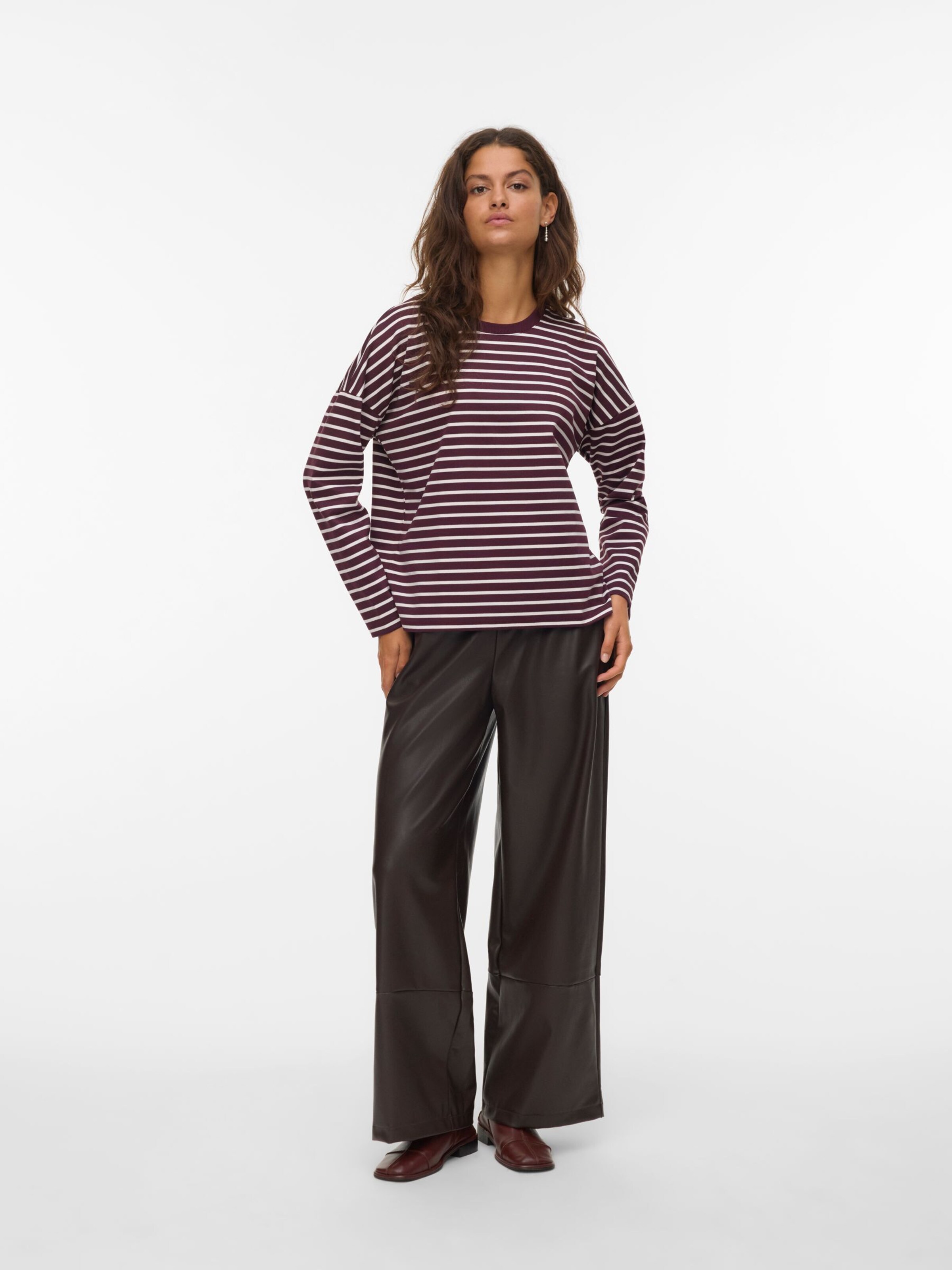 VERO MODA Shirt in Rood