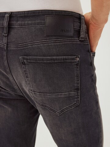 Mavi Regular Jeans 'Martin' in Black