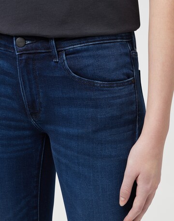 WRANGLER Bootcut Jeans i blå