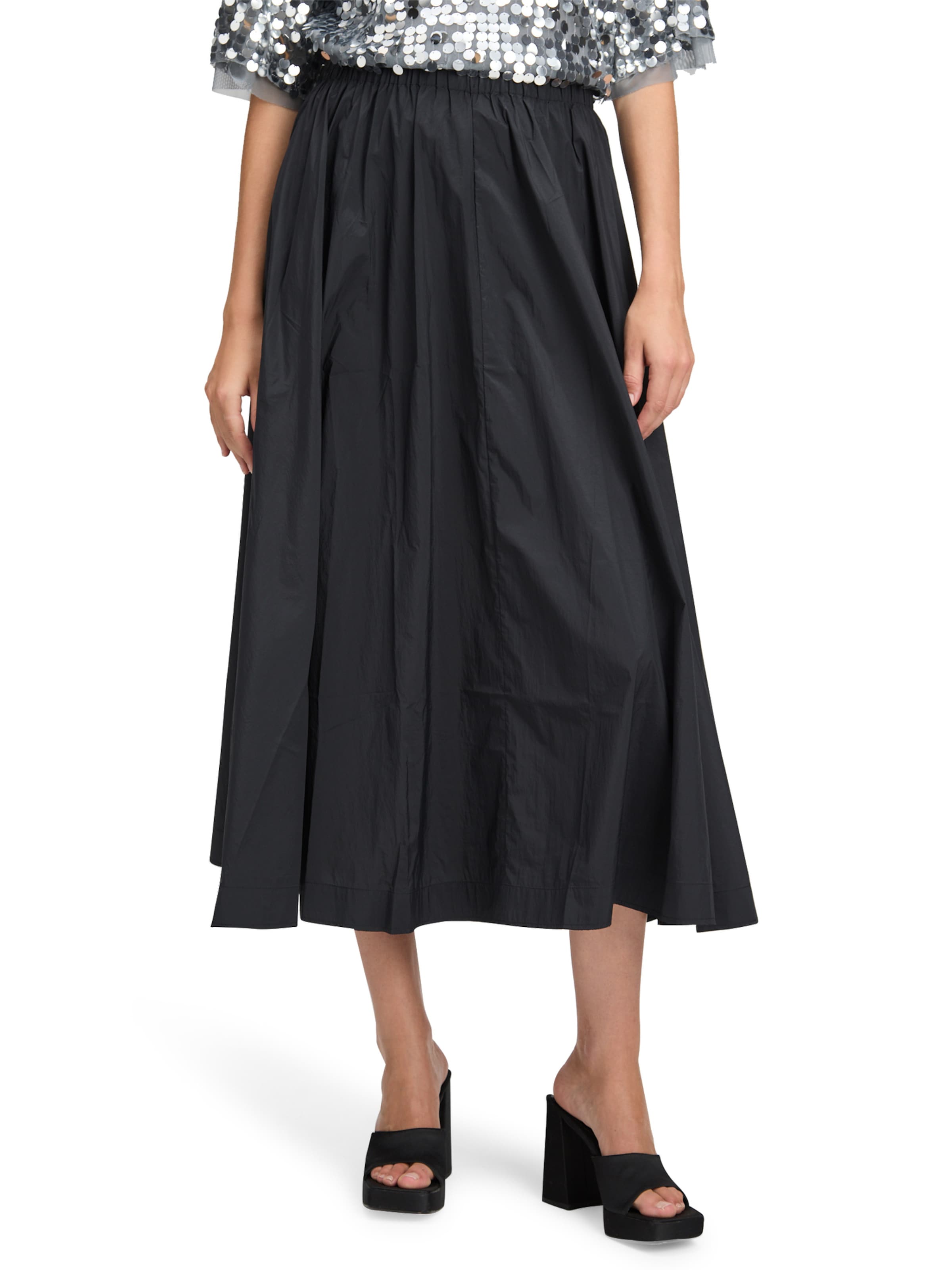 Cartoon Skirt in Black: front