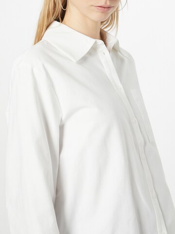 NA-KD Blouse in White