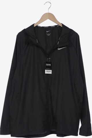 NIKE Jacke XXL in Schwarz: predná strana