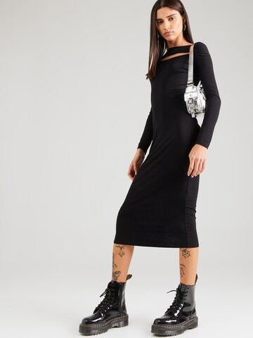 Rochie de la NU-IN pe negru