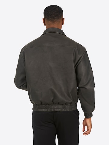 BRAVE SOUL Overgangsjakke i sort