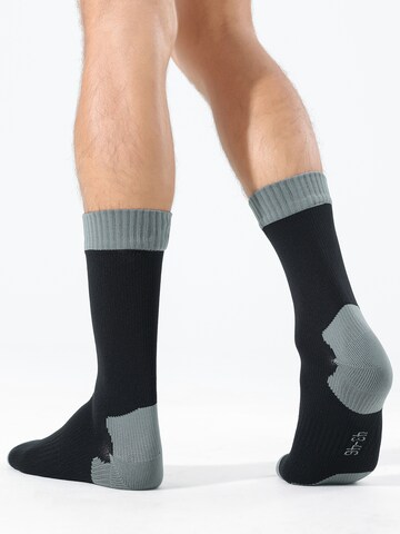 Youthup Athletic Socks in Black