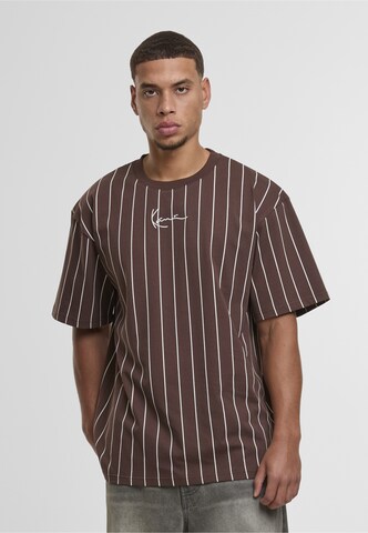 Karl Kani - Camiseta 'Essential' en marrón