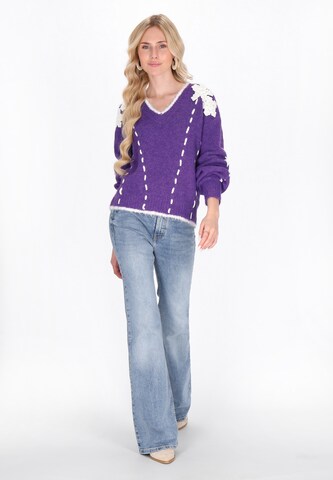 IZIA Sweater in Purple