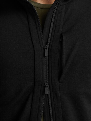 ICEBREAKER Bluza rozpinana sportowa 'Quantum III' w kolorze czarny