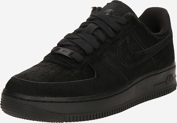 Nike Sportswear Matalavartiset tennarit 'AIR FORCE 1 '07' värissä musta: etupuoli