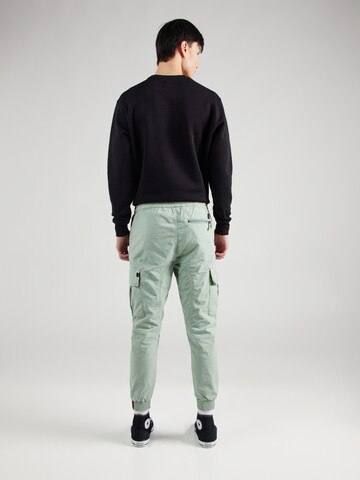 ALPHA INDUSTRIES Tapered Παντελόνι cargo σε πράσινο