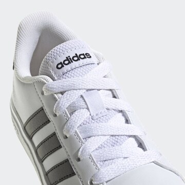 ADIDAS PERFORMANCE Sportschoen 'Grand Court' in Wit
