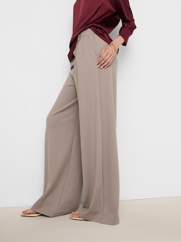 CALZEDONIA Wide leg Pants in Beige