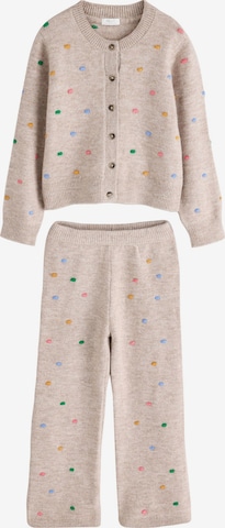 Next Set in Beige: Vorderseite