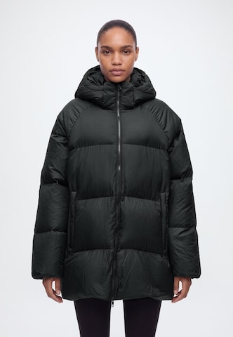 4F Outdoor jacket in Black: front