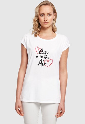 Merchcode T-Shirt 'Valentines Day - Love is in the Air' in Weiß: Vorderseite