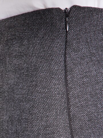 Aware Skirt in Grey