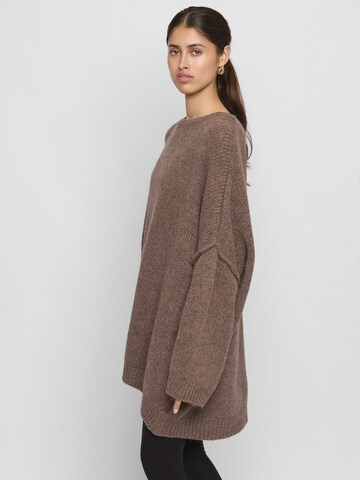 Lilavie Strickpullover ' Vanii ' in Braun