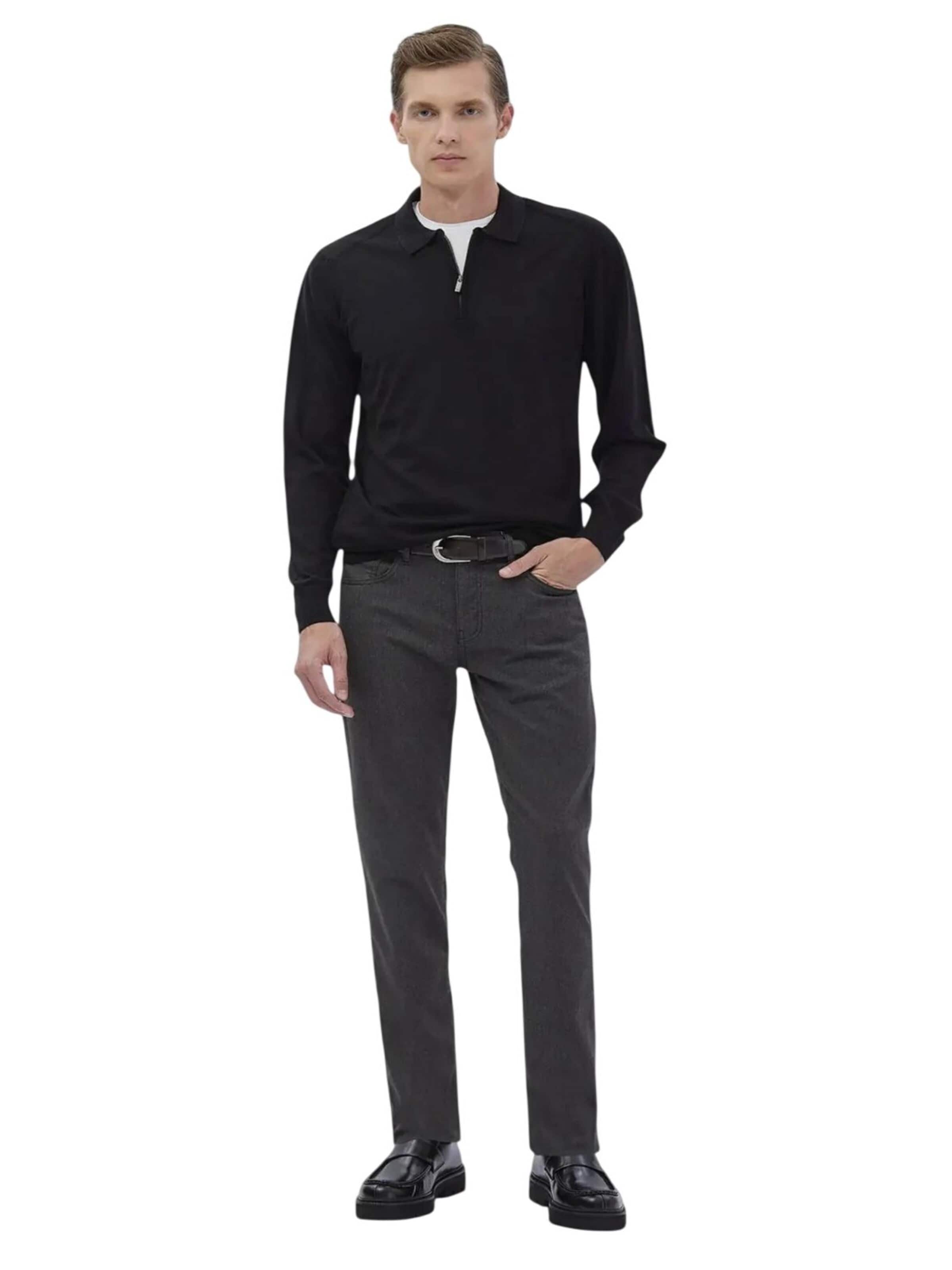 Ramsey Sweater in Black