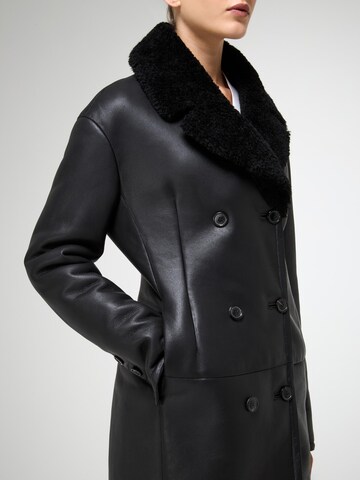 V S P Winter coat 'Celina' in Black