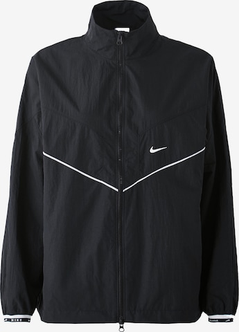 Nike Sportswear Between-Season Jacket in Black: front