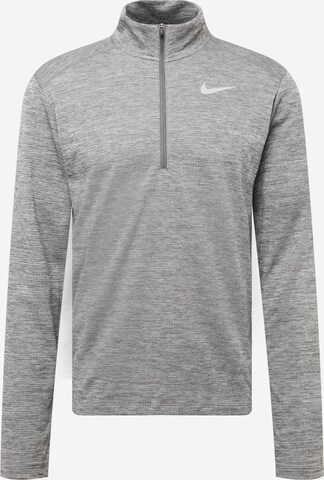 NIKE - Camisa funcionais 'Pacer' em cinzento: frente