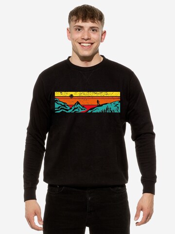 Cotton Prime Sweatshirt 'Let's Hiking' in Zwart: voorkant