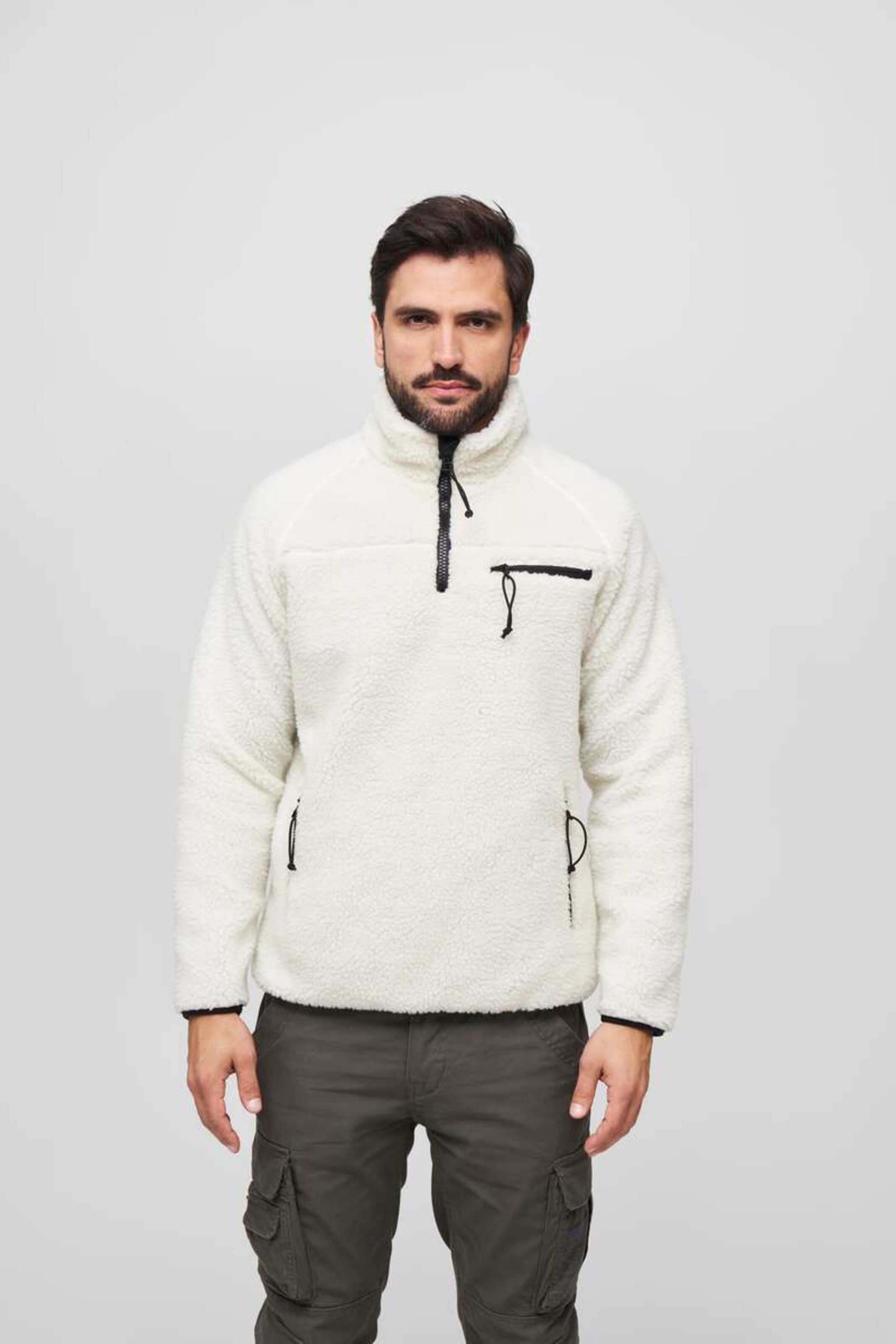 Pull-over Brandit en blanc : devant