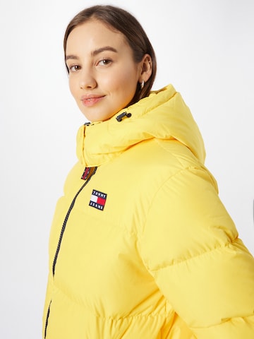 Tommy Jeans Winter jacket 'Alaska' in Yellow