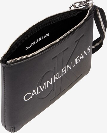 Calvin Klein Jeans Shoulder bag in Black