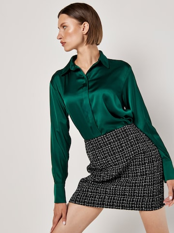 Apricot Tweed A-Line Mini Skirt ' ' in Schwarz