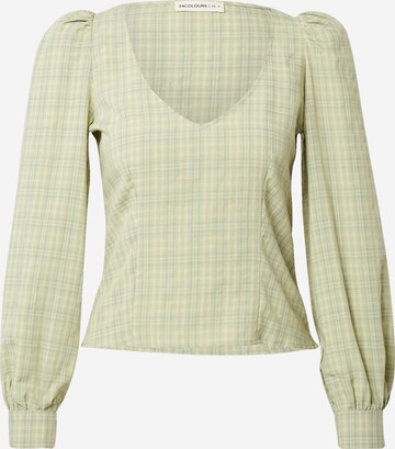 24COLOURS Blouse in Green: front