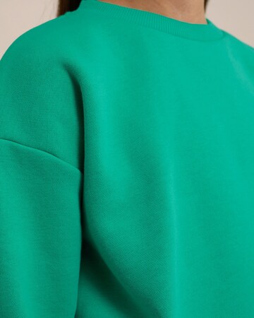 WE Fashion Sweatshirt in Groen