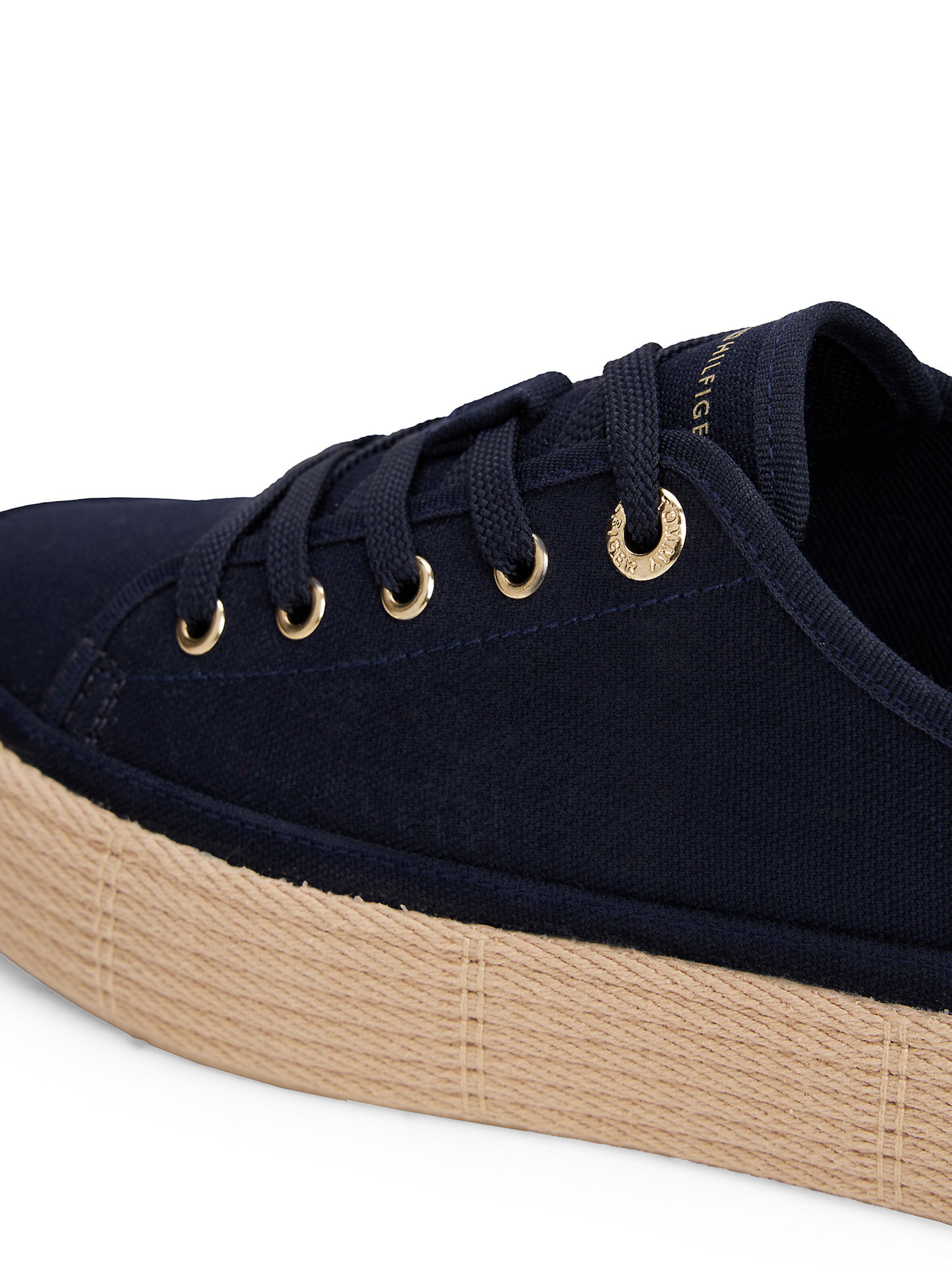 TOMMY HILFIGER Sneaker in Blau