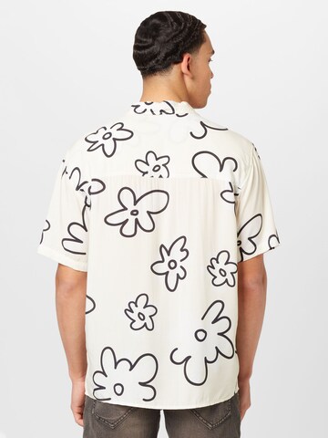 balta Redefined Rebel Standartinis modelis Marškiniai 'Remy'