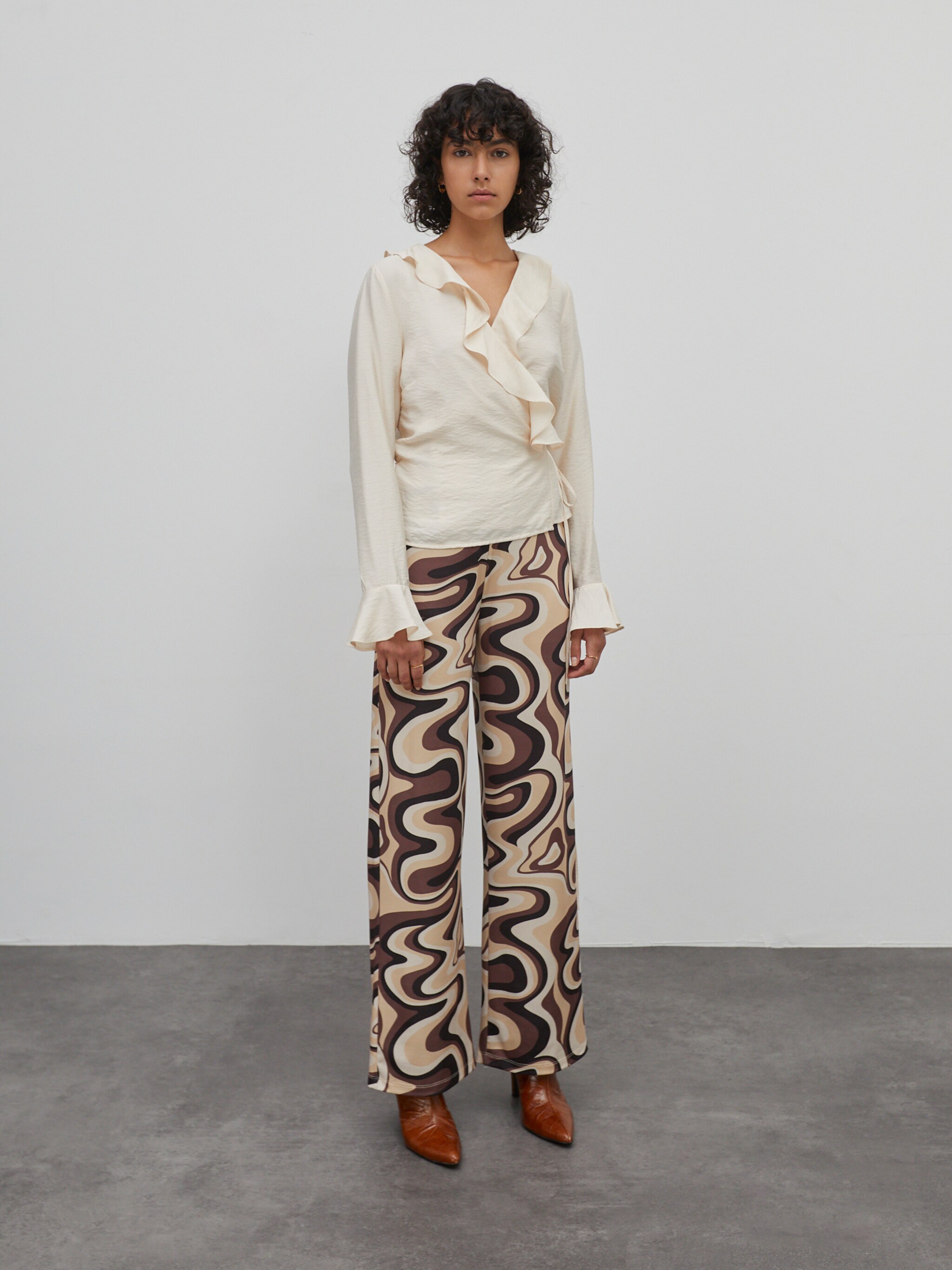 EDITED Producten Blouse 'Skyler' Beige