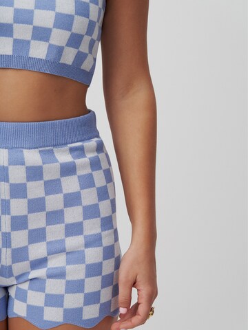 florence by mills exclusive for ABOUT YOU Regular Shorts 'FroYo' in Blau