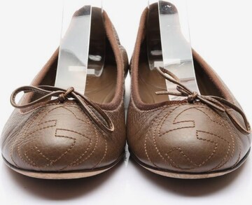 Gucci Flats & Loafers in 37 in Brown