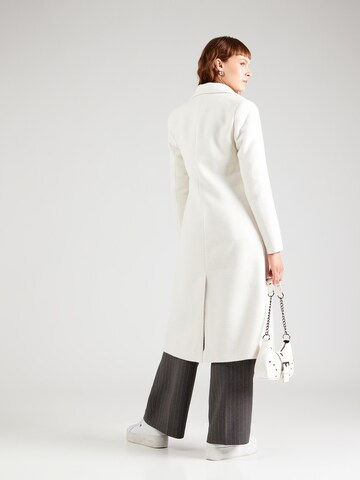 Giacca di mezza stagione 'Ines' di ABOUT YOU in beige
