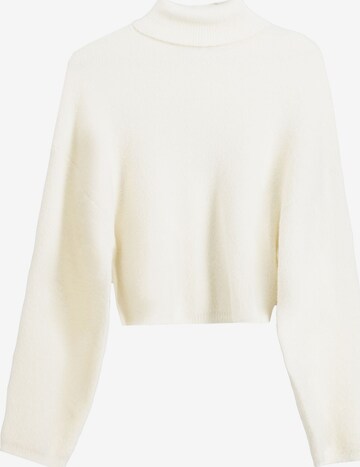 Bershka Sweater in White: front