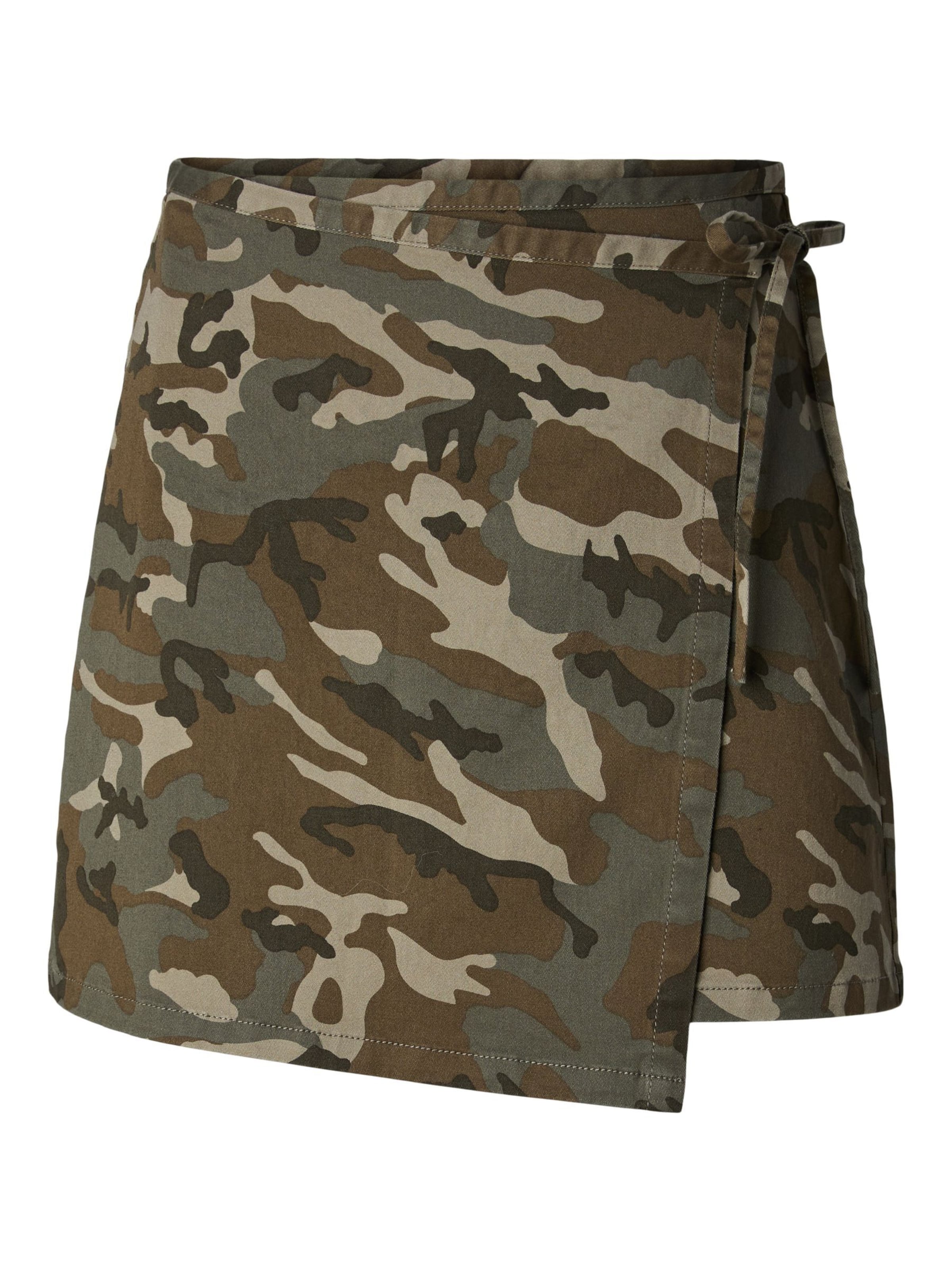 PIECES Jupe 'PCMimmi' en vert / kaki / olive / vert foncé, Vue avec produit